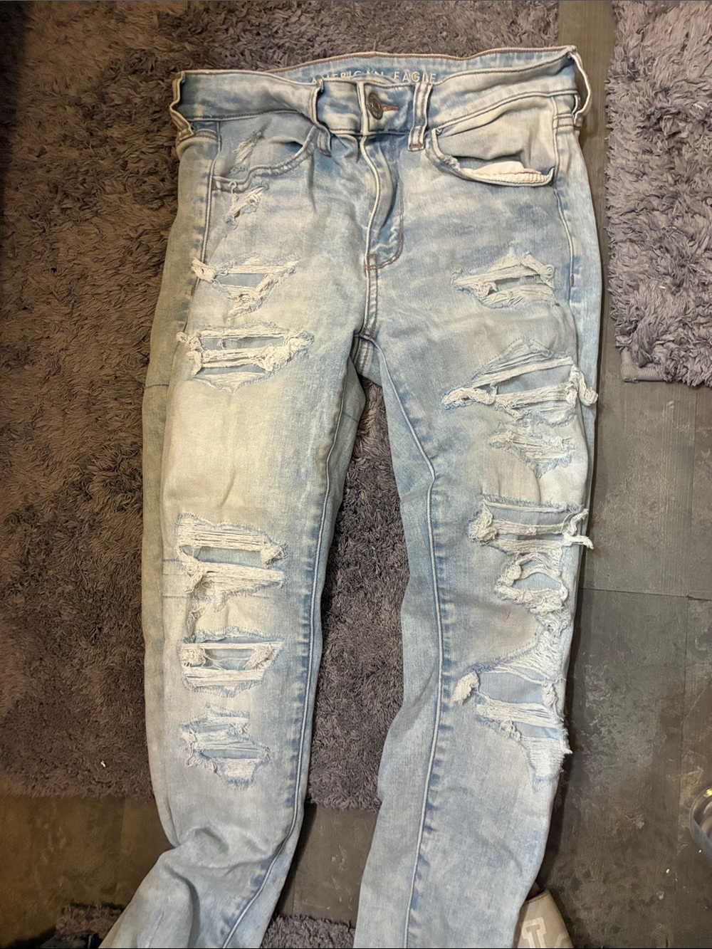 American Eagle Outfitters Light Blue Distressed Skinny Jeans